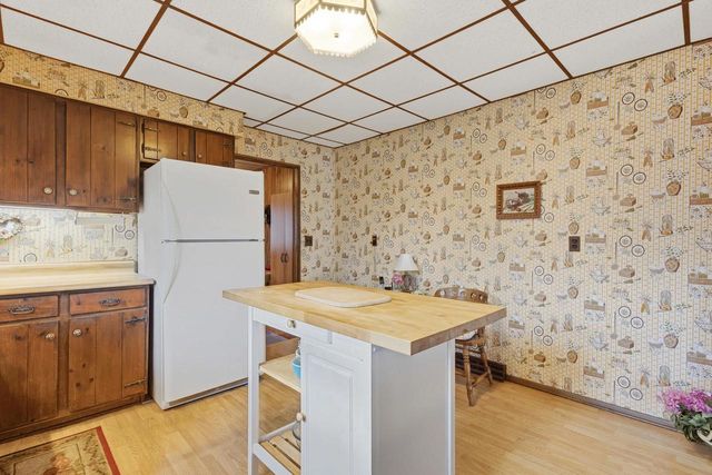 W11056 Lakeview Drive, Merrimac, WI 53561