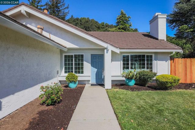 3821 Painted Pony Rd, Richmond, CA 94803
