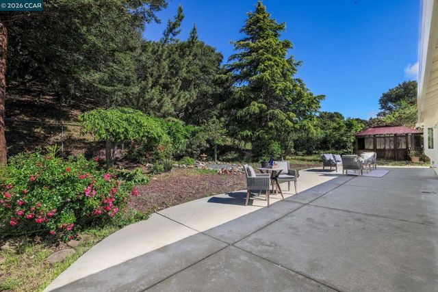 3821 Painted Pony Rd, Richmond, CA 94803