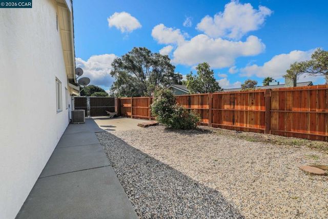 3821 Painted Pony Rd, Richmond, CA 94803
