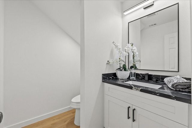 412 Cottonwood Drive, Friendswood, TX 77546