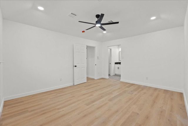 412 Cottonwood Drive, Friendswood, TX 77546