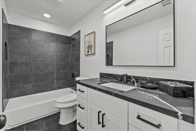 412 Cottonwood Drive, Friendswood, TX 77546