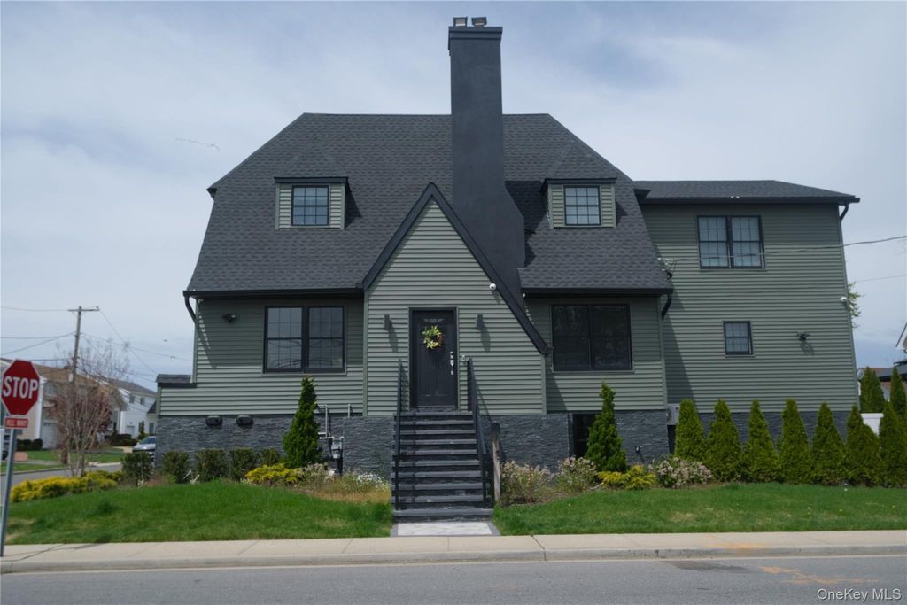 3380 Weidner Avenue MAIN, Oceanside, NY 11572