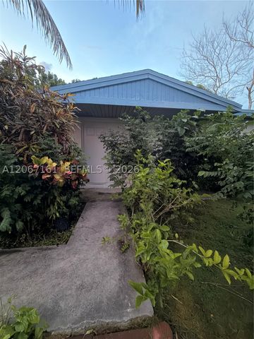15005 SW 305th terrace, Homestead, FL 33033