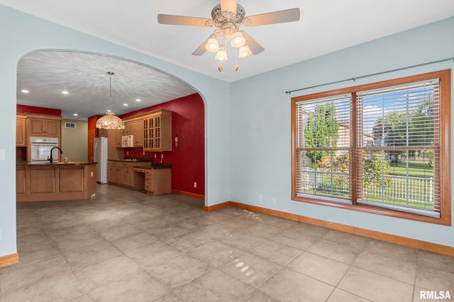 2728 Keats Drive, Springfield, IL 62711