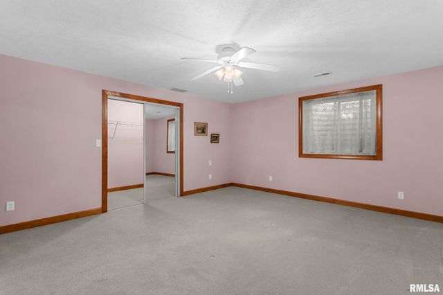 2728 Keats Drive, Springfield, IL 62711