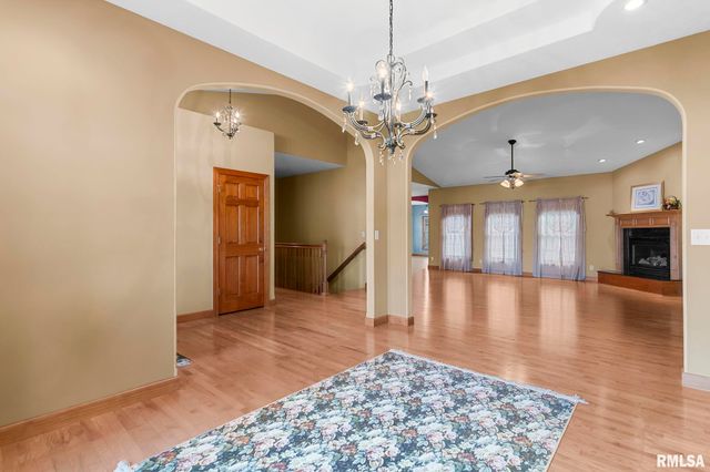 2728 Keats Drive, Springfield, IL 62711