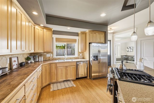 7808 211th Avenue E, Bonney Lake, WA 98391