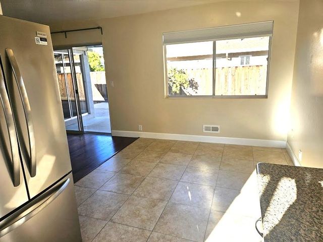 808 Moraga Drive, Mountain View, CA 94041