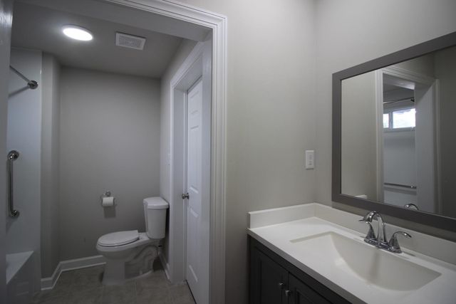 212 N Main Street, Holly Springs, NC 27540