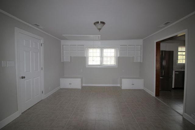 212 N Main Street, Holly Springs, NC 27540