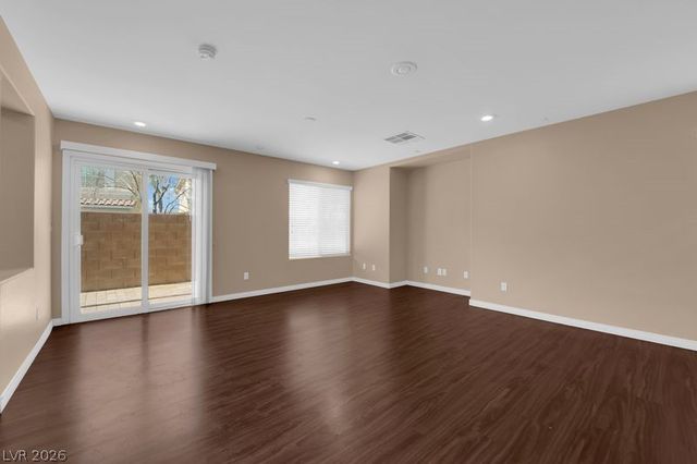 7330 Phlox Road, Las Vegas, NV 89113