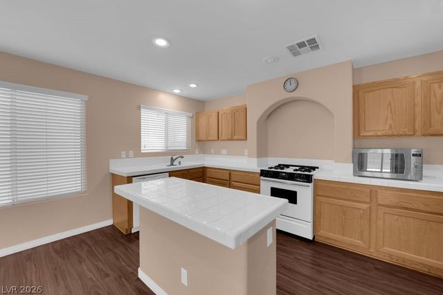 7330 Phlox Road, Las Vegas, NV 89113