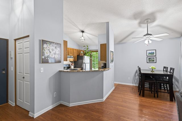 1063 Duckwood Drive 207, Eagan, MN 55123