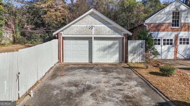 865 Nottingham Drive, Macon, GA 31211