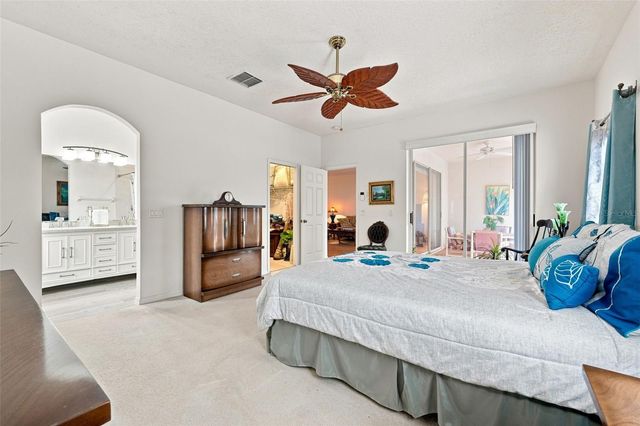 19031 CALLAWAY COURT, Tampa, FL 33647