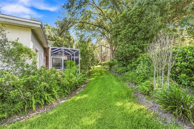 19031 CALLAWAY COURT, Tampa, FL 33647