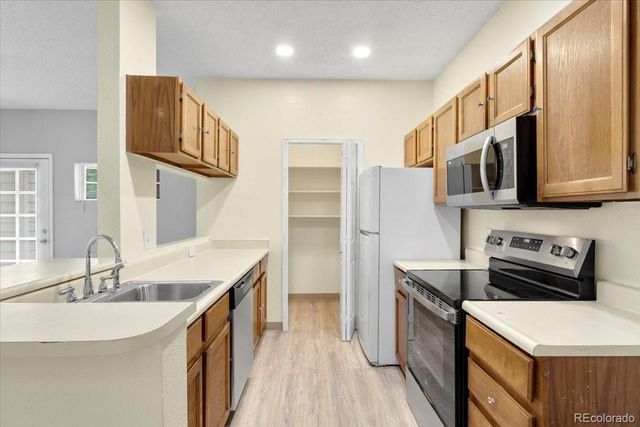 13711 E Lehigh Avenue A, Aurora, CO 80014