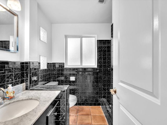 2507 Okeechobee Lane, Fort Lauderdale, FL 33312