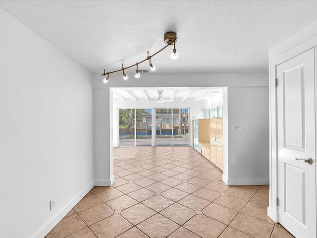 2507 Okeechobee Lane, Fort Lauderdale, FL 33312