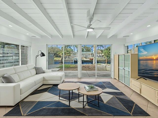 2507 Okeechobee Lane, Fort Lauderdale, FL 33312