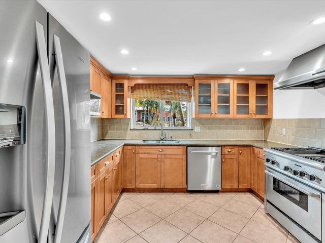 2507 Okeechobee Lane, Fort Lauderdale, FL 33312