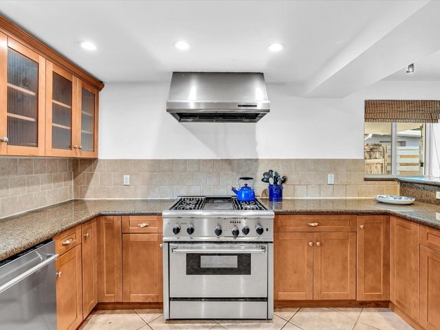 2507 Okeechobee Lane, Fort Lauderdale, FL 33312