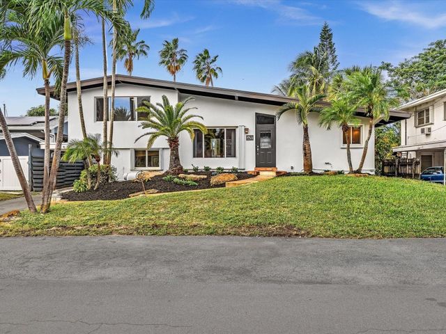 2507 Okeechobee Lane, Fort Lauderdale, FL 33312