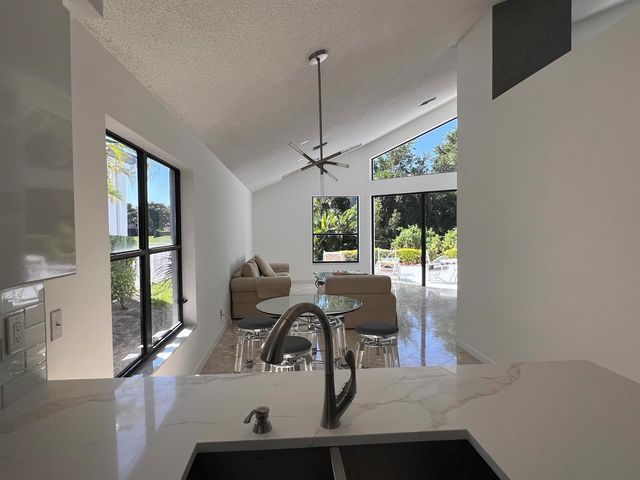11528 Victoria Drive, Boynton Beach, FL 33437