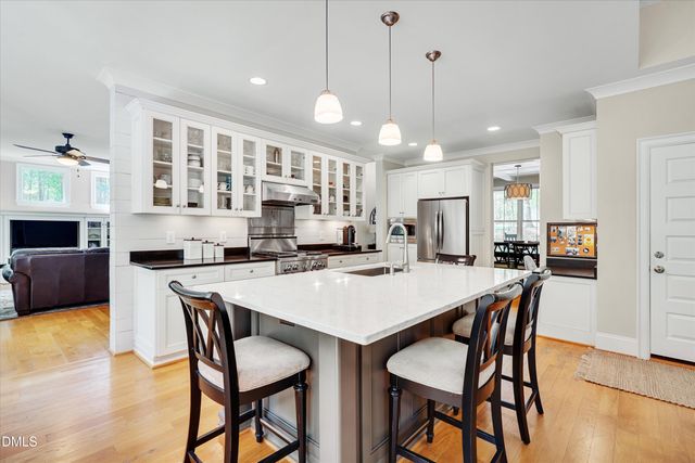 105 Hansen Creek Road, Chapel Hill, NC 27516