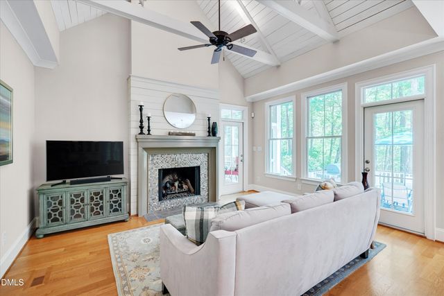 105 Hansen Creek Road, Chapel Hill, NC 27516