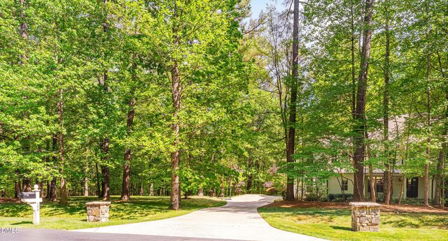 105 Hansen Creek Road, Chapel Hill, NC 27516