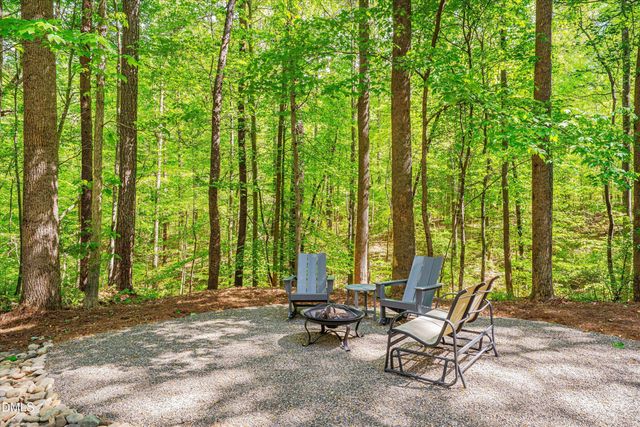 105 Hansen Creek Road, Chapel Hill, NC 27516