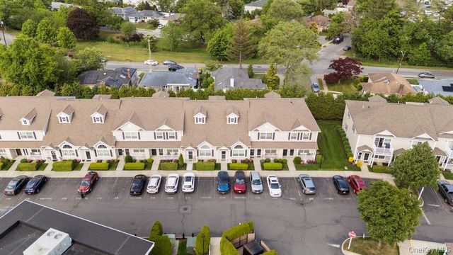205 Willow Lane, Valley Stream, NY 11580