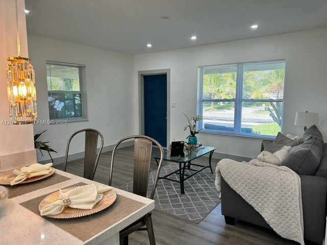 1029 SW 1st Ave, Pompano Beach, FL 33060