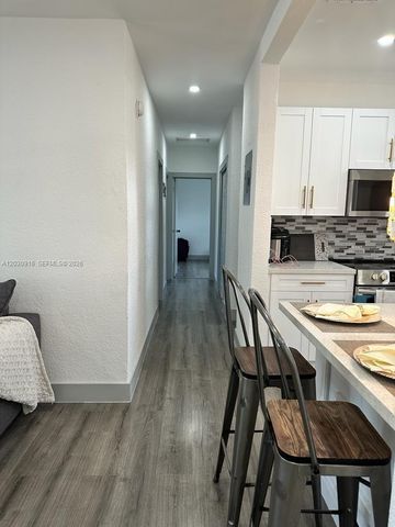 1029 SW 1st Ave, Pompano Beach, FL 33060