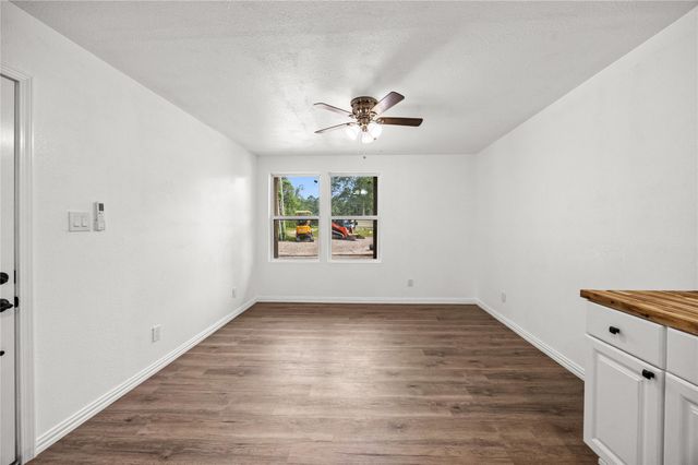 28096 Seven Sisters Road C, New Caney, TX 77357