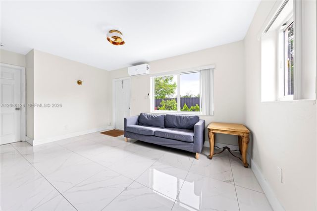 612 NW 10th Terrace A, Fort Lauderdale, FL 33311