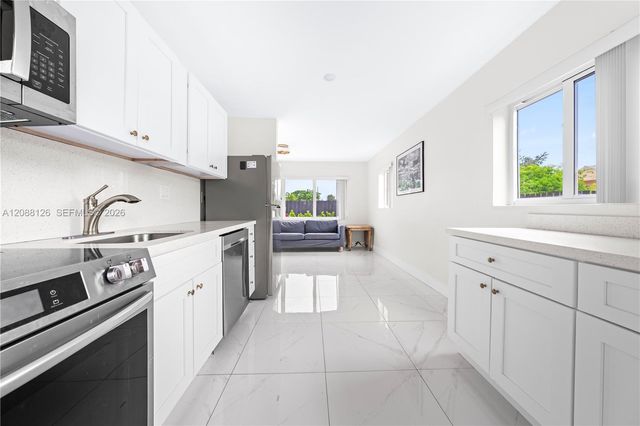 612 NW 10th Terrace A, Fort Lauderdale, FL 33311