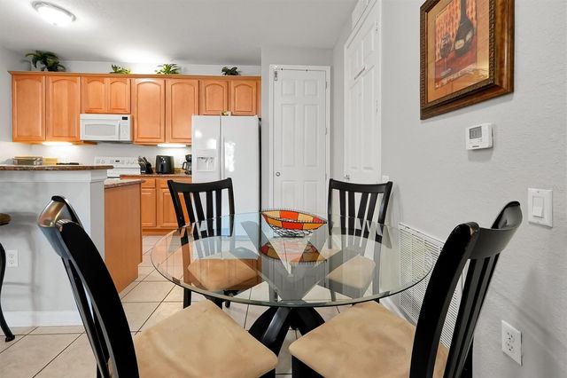 5036 SHOREWAY LOOP 30105, Orlando, FL 32819