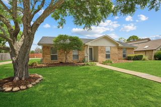 1535 Rocky Point Drive, Lewisville, TX 75077