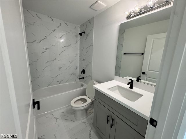 716 Ledge ST, Lehigh Acres, FL 33972