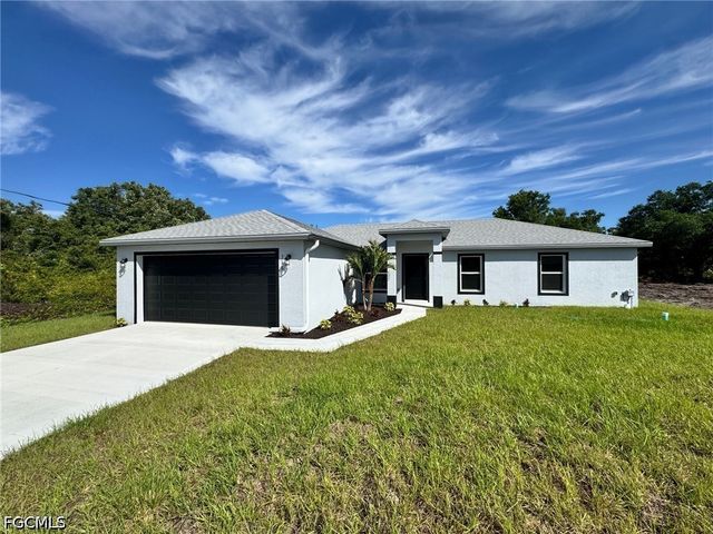716 Ledge ST, Lehigh Acres, FL 33972