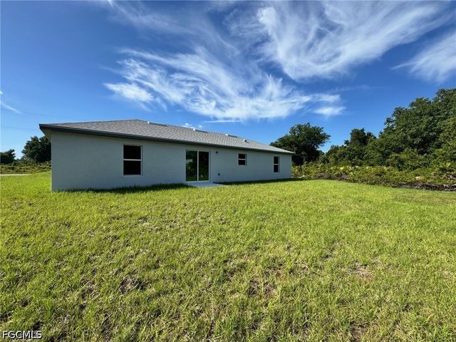 716 Ledge ST, Lehigh Acres, FL 33972