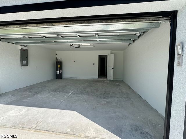 716 Ledge ST, Lehigh Acres, FL 33972