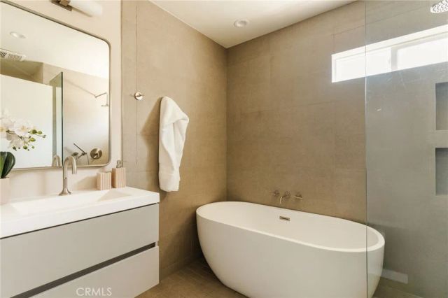 1088 Montecito Drive, Los Angeles, CA 90031
