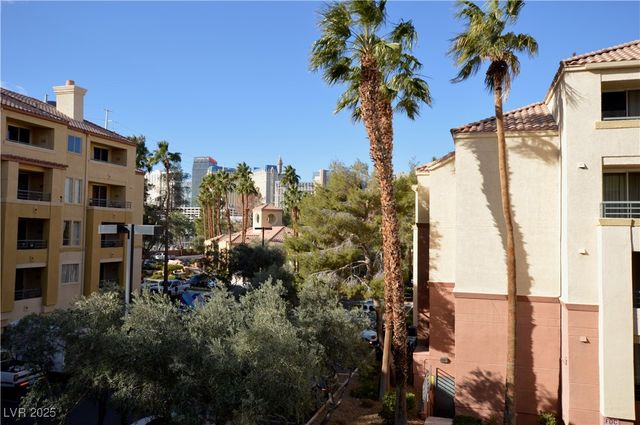 270 East Flamingo Road 205, Las Vegas, NV 89169