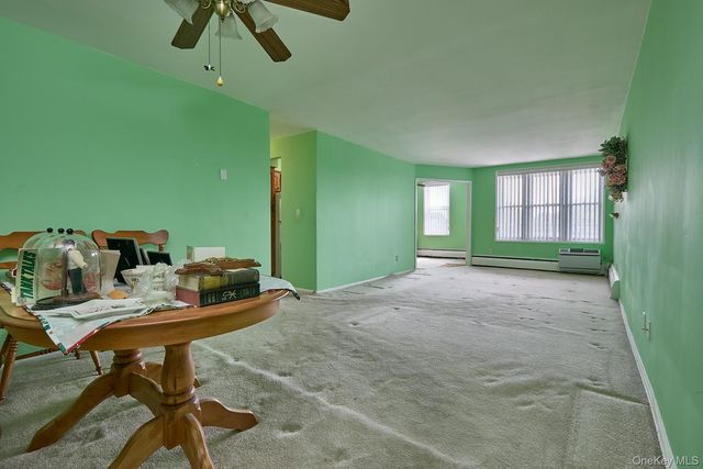 60 Hempstead Avenue 3P, Lynbrook, NY 11563
