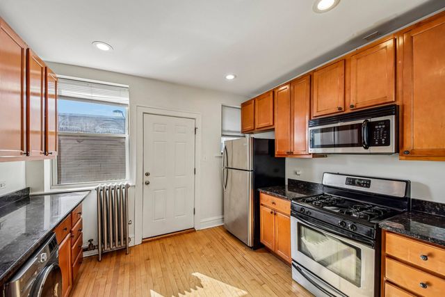 3257 W Olive Avenue 3, Chicago, IL 60659